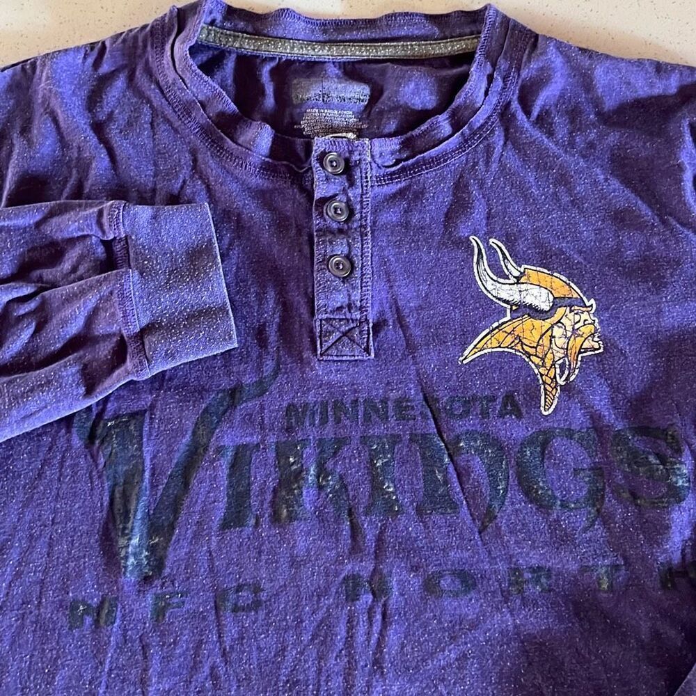 NFL Minnesota Vikings Button Henley Long Sleeve Graphic T Mens L